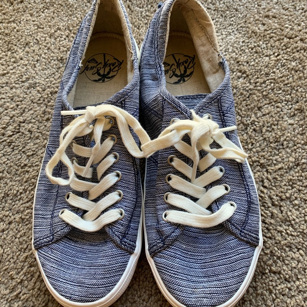 Roxy shoes